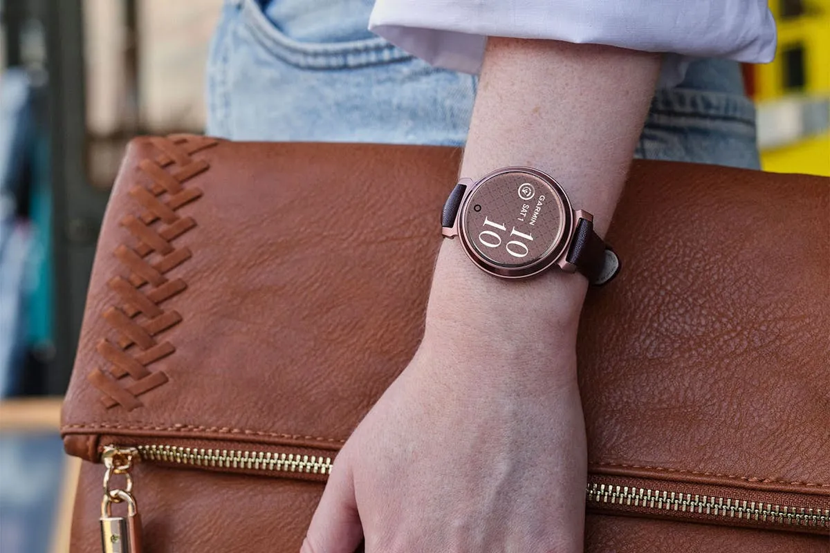 Garmin Lily 2 Classic Smartwatch | Cream Gold