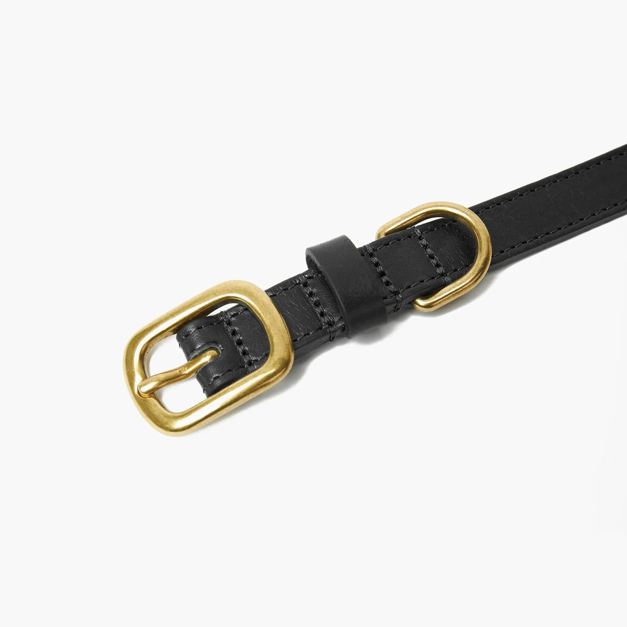 Midnight Black Leather Dog Collar – Stylish & Comfortable